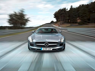 Illustration for article titled Mercedes SLS AMG Gullwing Going Digital In Gran Turismo 5
